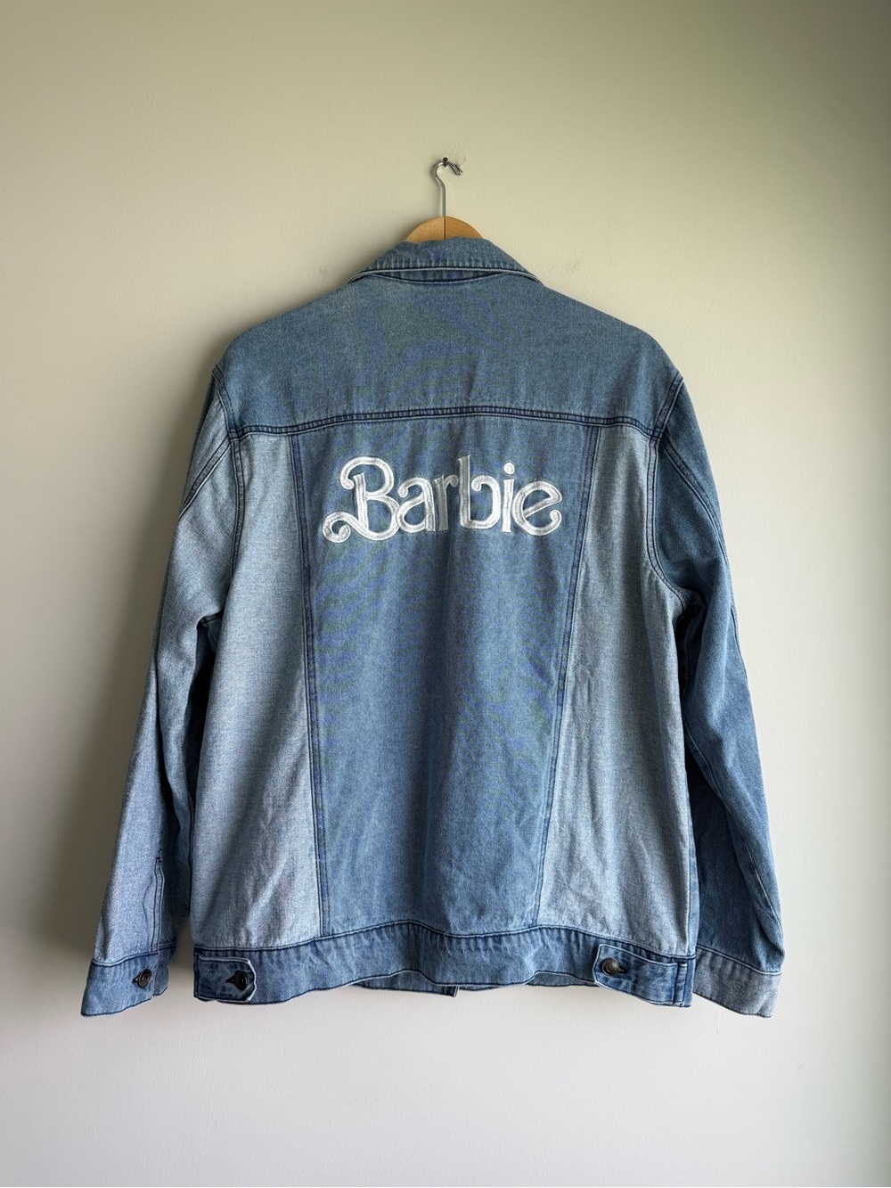 Barbie Embroidered Denim Jacket Large Light Wash Trucker